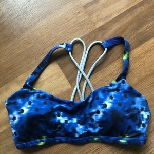 Lululemon blue polka dot sports bra size 6